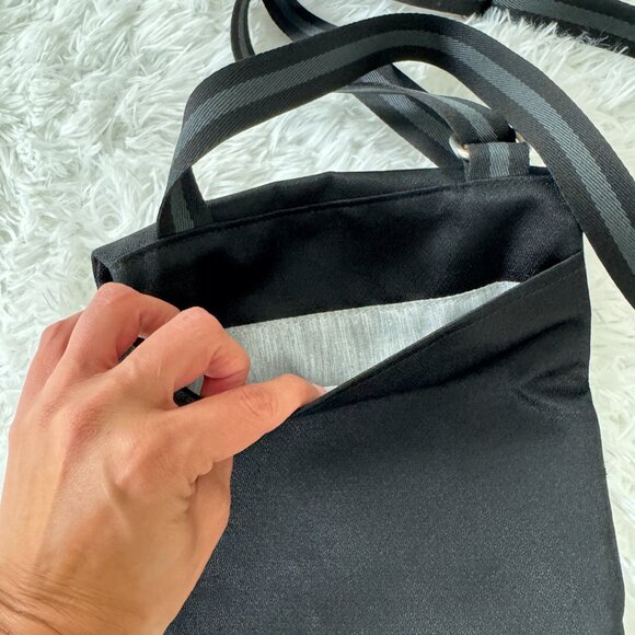 Sherpani Pica, Small Crossbody Purse RFID Protection Black - Picture 7 of 11